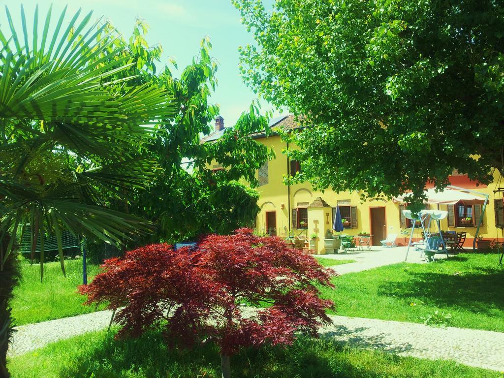 B&B Il Pioppo E La Fonte Castello d'Agogna Esterno foto